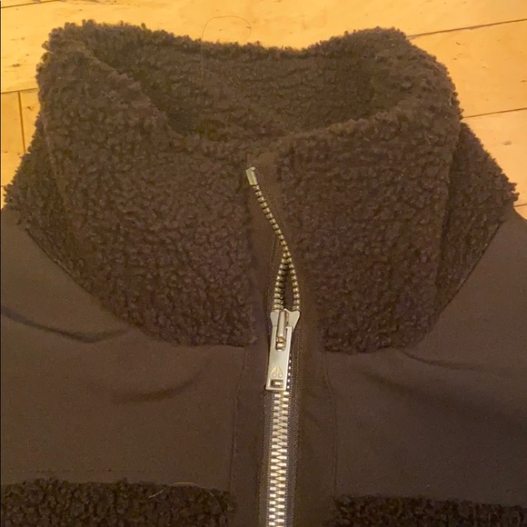 Moose knuckles jacket size S - Picture 3 of 6